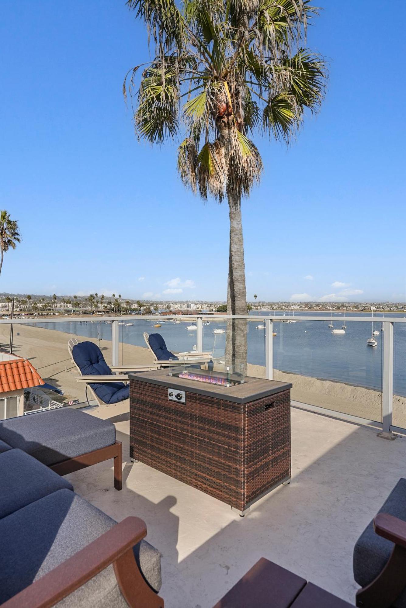 Stunning Bayfront Condo With Gorgeous Views, Garage, Massive Roof Deck & Ac - Dogs Welcome! San Diego Eksteriør billede