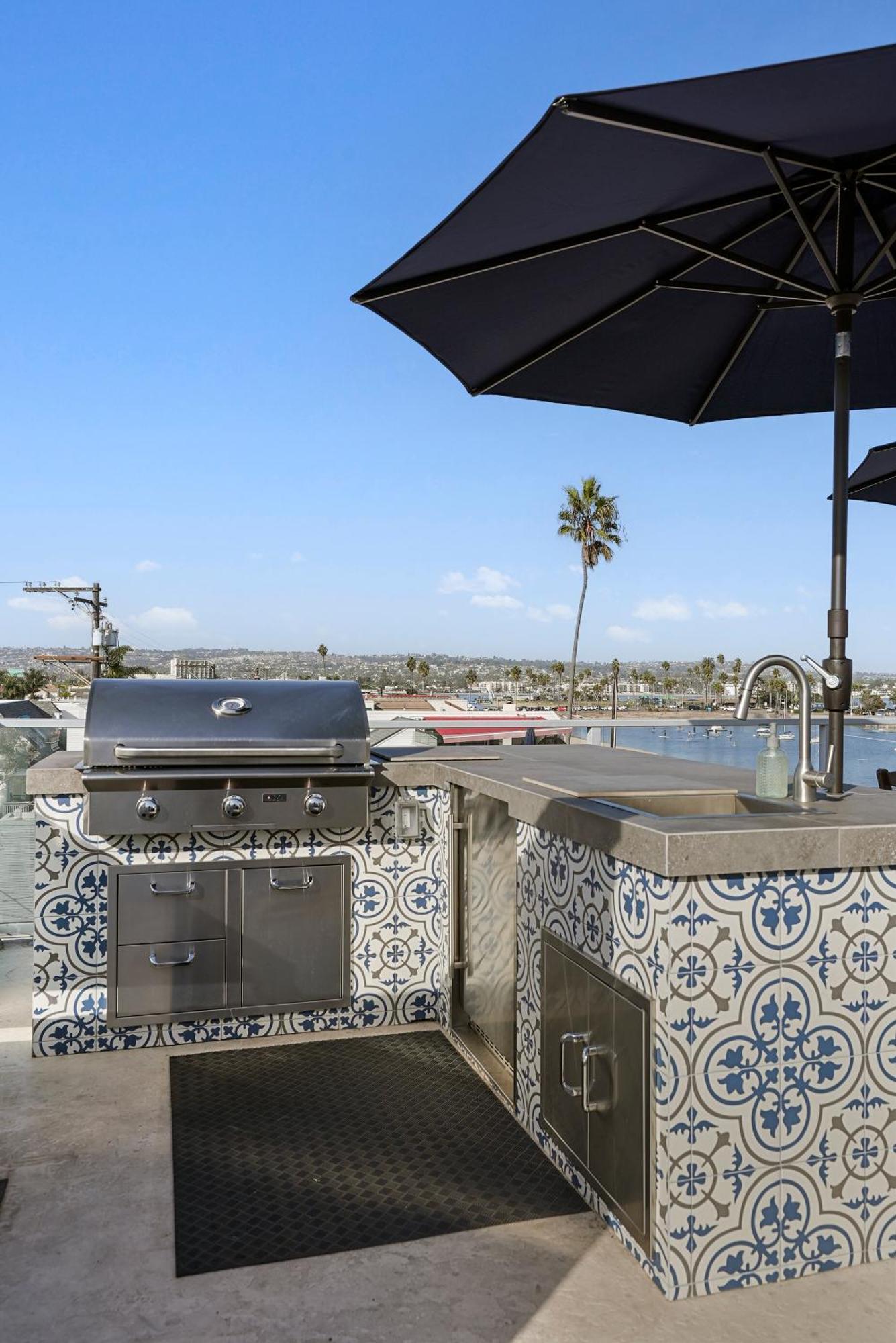 Stunning Bayfront Condo With Gorgeous Views, Garage, Massive Roof Deck & Ac - Dogs Welcome! San Diego Eksteriør billede
